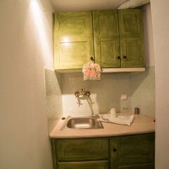 Отель Avant Garde Suites в номере фото 2