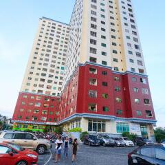 Апартаменты My Duc Deluxe Apartment парковка