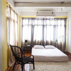 Wyh Boutique And Design Hostel Бангкок комната для гостей фото 3