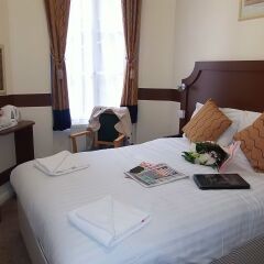 Victoria Station Hotel в номере