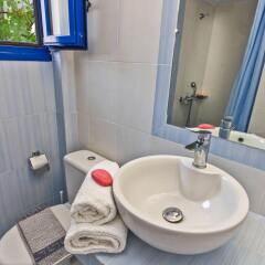 Отель Louis Studios Hotel Греция, Остров Санторини - отзывы, цены и фото номеров - забронировать отель Louis Studios Hotel онлайн ванная
