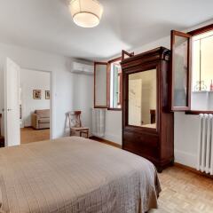 Отель Santo Stefano Accademia Apartment Venice Италия, Венеция - отзывы, цены и фото номеров - забронировать отель Santo Stefano Accademia Apartment Venice онлайн комната для гостей фото 3