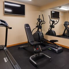 Отель Best Western Port Columbus США, Колумбус - отзывы, цены и фото номеров - забронировать отель Best Western Port Columbus онлайн фитнесс-зал фото 4