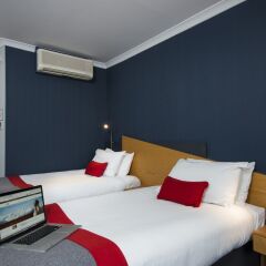 Отель Holiday Inn Express Exeter M5, Jct 29 комната для гостей