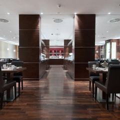 Отель Hilton Cologne Германия, Кёльн - 3 отзыва об отеле, цены и фото номеров - забронировать отель Hilton Cologne онлайн питание