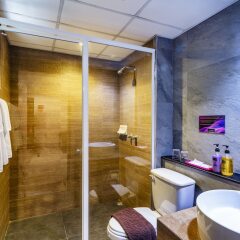 Отель Livotel Hotel Lat Phrao Bangkok Таиланд, Бангкок - отзывы, цены и фото номеров - забронировать отель Livotel Hotel Lat Phrao Bangkok онлайн ванная