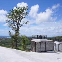 Отель Happy Mountain Airport Resort пляж