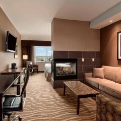 Отель Best Western Premier Freeport Inn Calgary Airport Канада, Калгари - отзывы, цены и фото номеров - забронировать отель Best Western Premier Freeport Inn Calgary Airport онлайн комната для гостей