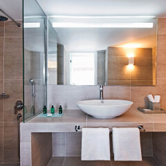 Отель Athina Luxury Suites ванная фото 2
