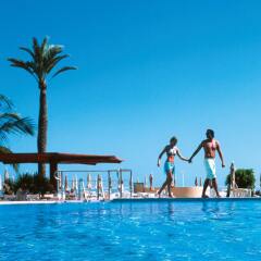 Отель Riu Palace Jandia Испания, Морро Жабле - отзывы, цены и фото номеров - забронировать отель Riu Palace Jandia онлайн бассейн