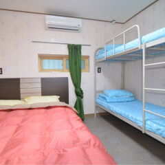 Kimchee Downtown Guesthouse - Hostel комната для гостей фото 2