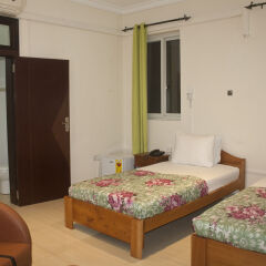 At Home Boutique Hostel and Suite комната для гостей фото 4