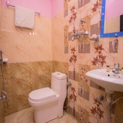 Отель OYO 222 Hotel New Himalayan Непал, Катманду - отзывы, цены и фото номеров - забронировать отель OYO 222 Hotel New Himalayan онлайн ванная