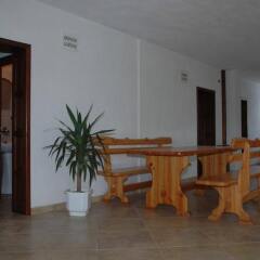 Отель Dinko Motel Болгария, Сандански - отзывы, цены и фото номеров - забронировать отель Dinko Motel онлайн интерьер отеля