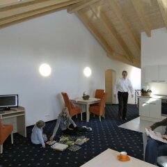 Отель Landhaus Sixtmuhle Германия, Тауфкирхен - отзывы, цены и фото номеров - забронировать отель Landhaus Sixtmuhle онлайн интерьер отеля