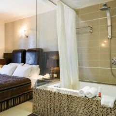Отель Royalty Suites ванная фото 2