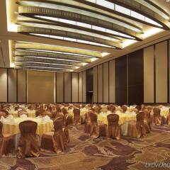 Отель Swissotel Living Al Ghurair Dubai фото 2