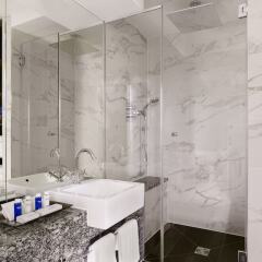 Отель Park Plaza Riverbank London спа