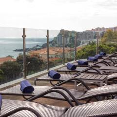 Отель The Lince Madeira Lido Atlantic Great Hotel Португалия, Фуншал - 1 отзыв об отеле, цены и фото номеров - забронировать отель The Lince Madeira Lido Atlantic Great Hotel онлайн пляж