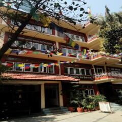 Отель Kathmandu Eco Hotel Непал, Катманду - отзывы, цены и фото номеров - забронировать отель Kathmandu Eco Hotel онлайн парковка