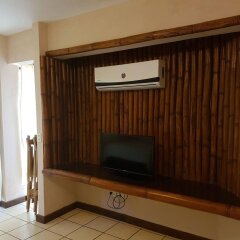 Banana Palms Hotel in Rio Dulce, Guatemala from 116$, photos, reviews - zenhotels.com room amenities