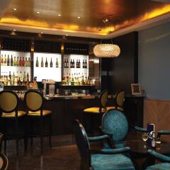Отель Doubletree by Hilton London Marble Arch гостиничный бар
