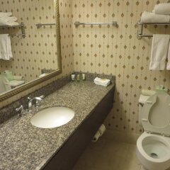 Park Plaza Hotel Блумингтон ванная фото 2