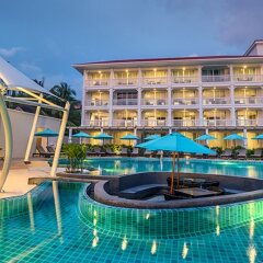 Отель Centara Ao Nang Beach Resort & Spa Krabi бассейн фото 2