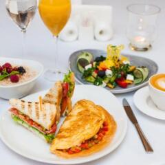 Гостиница The ONE Hotel Astana Казахстан, Нур-Султан - отзывы, цены и фото номеров - забронировать гостиницу The ONE Hotel Astana онлайн питание