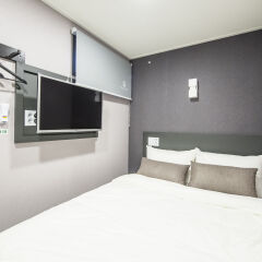 Отель Philstay Myeongdong Metro Южная Корея, Сеул - отзывы, цены и фото номеров - забронировать отель Philstay Myeongdong Metro онлайн комната для гостей фото 4