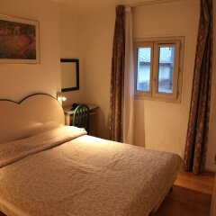 Отель Hôtel Royal Bastille Франция, Париж - 1 отзыв об отеле, цены и фото номеров - забронировать отель Hôtel Royal Bastille онлайн сейф в номере