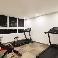 Maple Leaf Hotel & Apartment фитнесс-зал