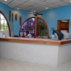Отель CocoLaPalm Seaside Resort интерьер отеля
