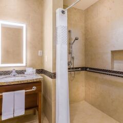 Отель Hampton Inn & Suites By Hilton Los Cabos Сан-Хосе-дель-Кабо сауна