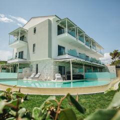 Отель Blue Carpet Luxury Suites Греция, Ханиотис - отзывы, цены и фото номеров - забронировать отель Blue Carpet Luxury Suites онлайн бассейн фото 3