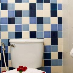 U Sabai Living Hotel ванная
