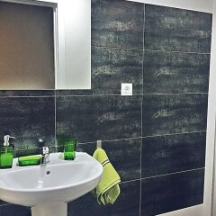 Отель M&F GRAN VÍA 2 Apartamento Испания, Мадрид - отзывы, цены и фото номеров - забронировать отель M&F GRAN VÍA 2 Apartamento онлайн ванная