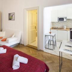 Апартаменты Apartments Dusni - Old Town Square Прага комната для гостей фото 3