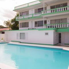 Отель Villa Donna Inn бассейн