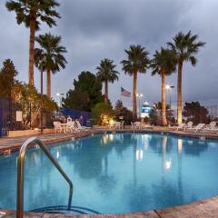 Отель Best Western Stevens Inn бассейн фото 2