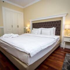 Queen's Court Hotel &Residence комната для гостей