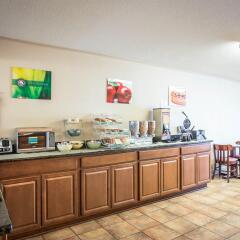 Отель Quality Inn And Suites Monroe питание фото 3