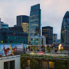 Отель DoubleTree by Hilton Hotel London - Tower of London Великобритания, Лондон - отзывы, цены и фото номеров - забронировать отель DoubleTree by Hilton Hotel London - Tower of London онлайн балкон