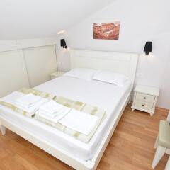Апартаменты Apartments Dobrotski Dvori комната для гостей фото 4