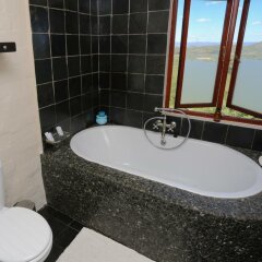River Crossing Lodge in Windhoek, Namibia from 125$, photos, reviews - zenhotels.com bathroom photo 2