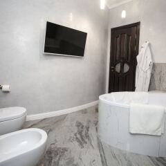 Гостиница Mandarin clubhouse Украина, Харьков - отзывы, цены и фото номеров - забронировать гостиницу Mandarin clubhouse онлайн ванная