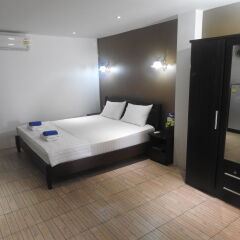 Отель Allstar Guesthouse Пхукет комната для гостей фото 2