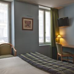 Hotel France Albion сейф в номере
