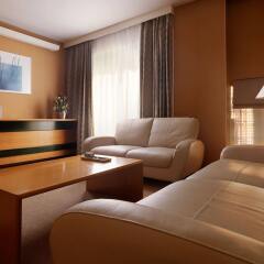 Отель Blazer Suites Hotel Греция, Афины - 1 отзыв об отеле, цены и фото номеров - забронировать отель Blazer Suites Hotel онлайн комната для гостей фото 3