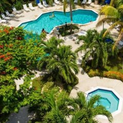 Отель Comfort Suites Seven Mile Beach Каймановы острова, Севен-Майл-Бич - отзывы, цены и фото номеров - забронировать отель Comfort Suites Seven Mile Beach онлайн с домашними животными